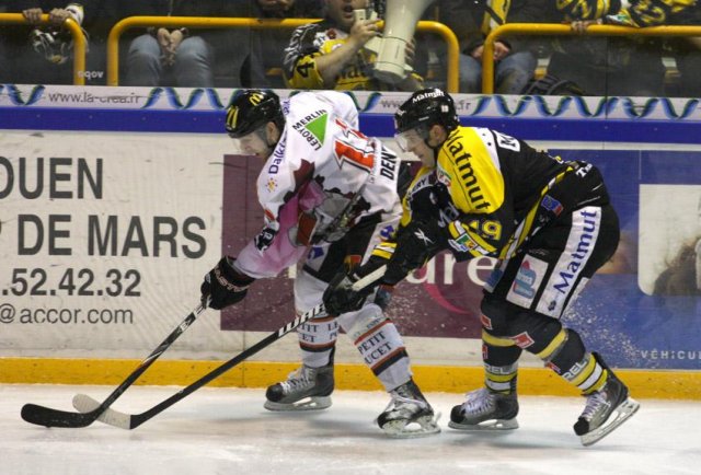 Photo hockey match Rouen - Amiens  le 26/02/2011
