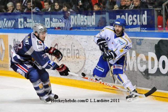 Photo hockey match Grenoble  - Villard-de-Lans le 04/03/2011