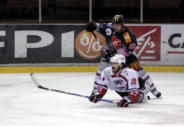 Photo hockey match Amiens  - Briançon  le 11/03/2011