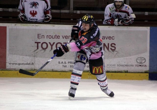 Photo hockey match Amiens  - Briançon  le 11/03/2011