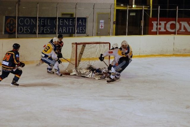 Photo hockey reportage CDF : Nice - Avignon en images