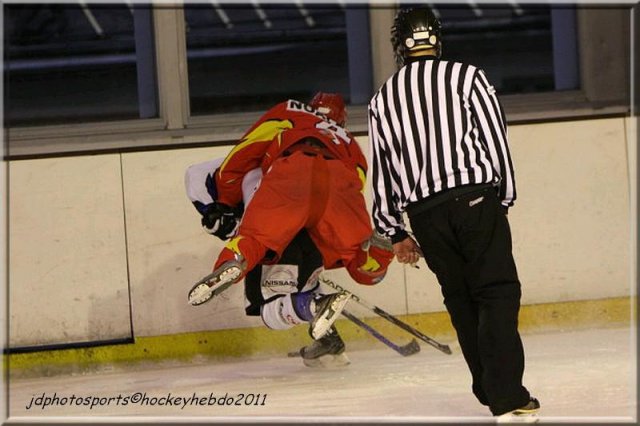 Photo hockey match Orléans - Courchevel-Méribel-Pralognan le 19/03/2011