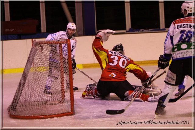 Photo hockey match Orléans - Courchevel-Méribel-Pralognan le 19/03/2011