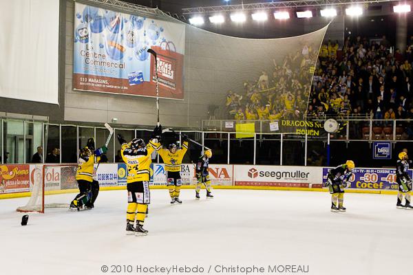 Strasbourg  2 - 4 Rouen