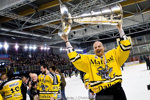 Strasbourg  2 - 4 Rouen