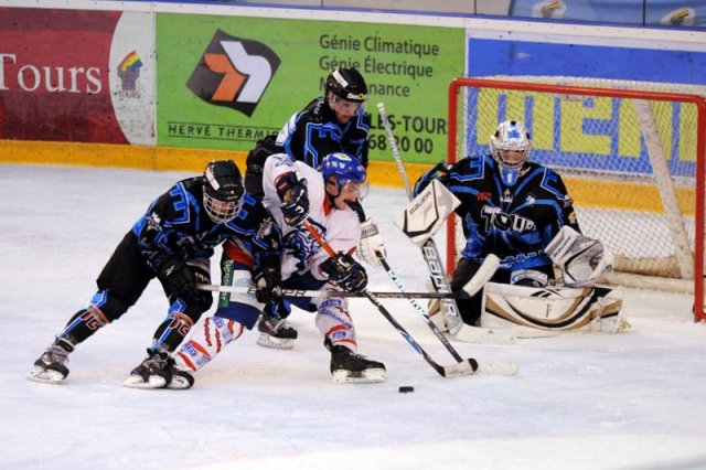Photo hockey match Tours  - Compiègne le 17/04/2011