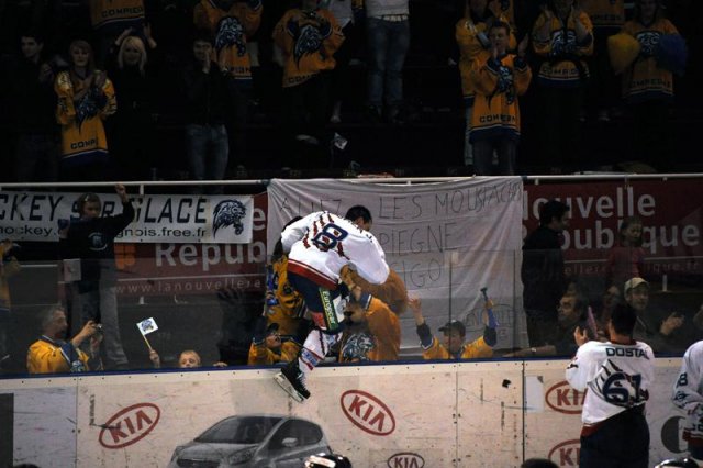 Photo hockey match Tours  - Compiègne le 17/04/2011