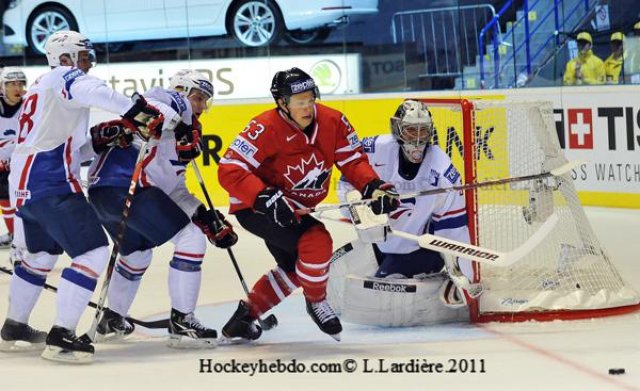 Photo hockey reportage Mondial 11: La France trop tendre !