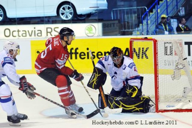 Photo hockey reportage Mondial 11: La France trop tendre !