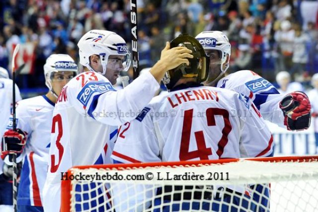 Photo hockey reportage Mondial 11: La France trop tendre !