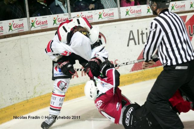 Photo hockey match Briançon  - Amiens  le 17/09/2011