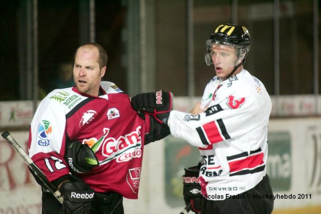 Photo hockey match Briançon  - Amiens  le 17/09/2011
