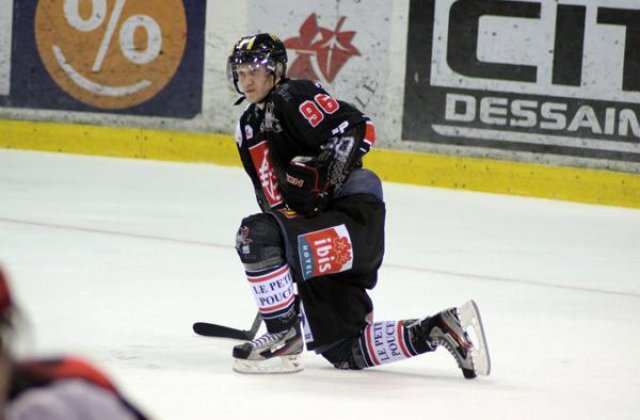 Photo hockey match Amiens  - Neuilly/Marne le 24/09/2011