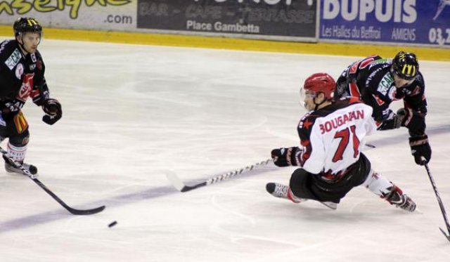 Photo hockey match Amiens  - Neuilly/Marne le 24/09/2011