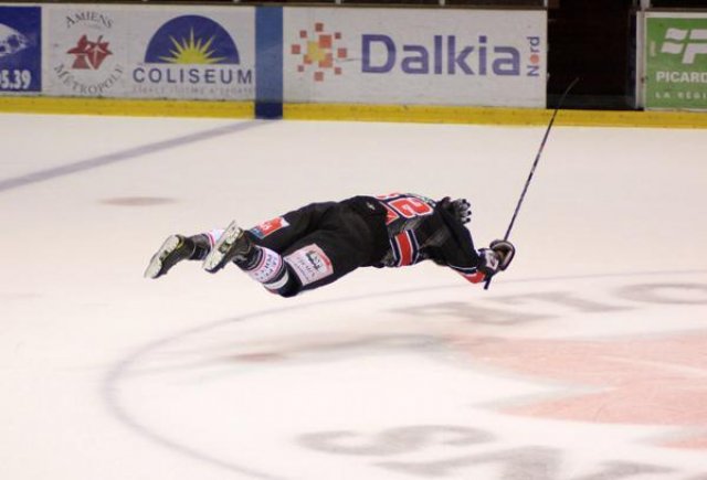 Photo hockey match Amiens  - Neuilly/Marne le 24/09/2011