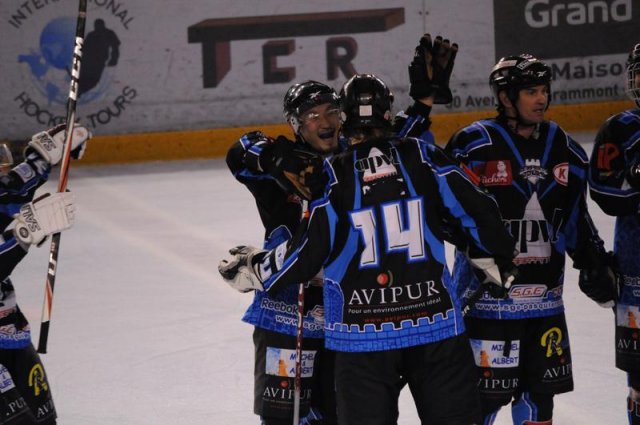 Photo hockey match Tours  - Nantes le 24/09/2011