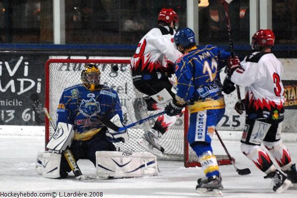 Villard-de-Lans 7 - 3 Neuilly/Marne