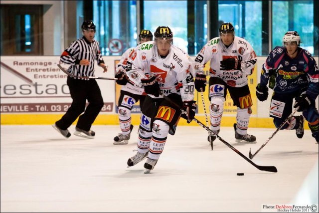 Photo hockey match Epinal  - Amiens  le 01/10/2011