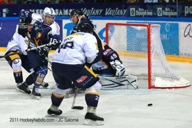 Photo hockey match Grenoble  - Chamonix  le 08/10/2011