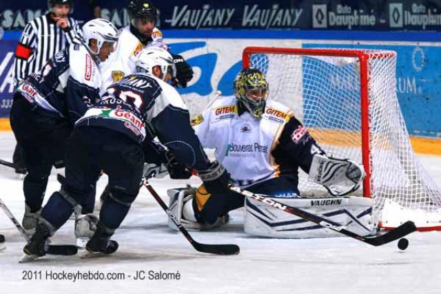Photo hockey match Grenoble  - Chamonix  le 08/10/2011