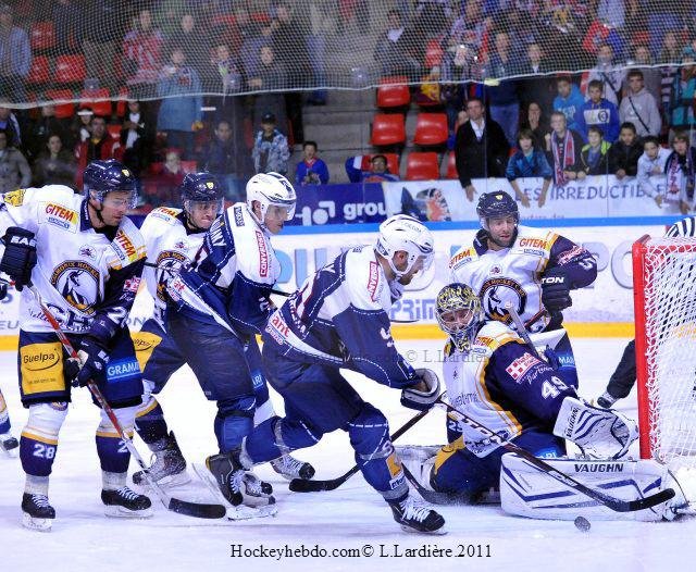 Photo hockey match Grenoble  - Chamonix  le 08/10/2011