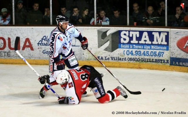Photo hockey match Briançon  - Angers  le 18/10/2008