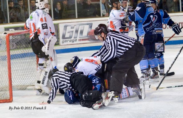 Photo hockey match Angers  - Amiens  le 16/11/2011