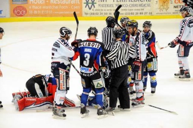 Photo hockey match Caen  - Angers  le 21/10/2008