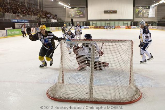 Photo hockey match Strasbourg  - Grenoble  le 19/02/2012