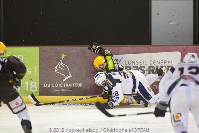 Photo hockey match Strasbourg  - Grenoble  le 19/02/2012