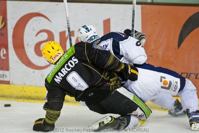 Photo hockey match Strasbourg  - Grenoble  le 19/02/2012