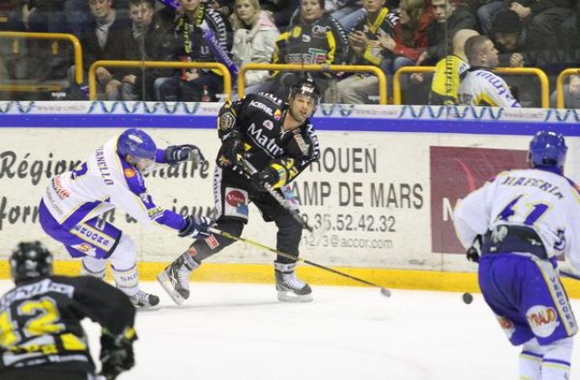 Photo hockey match Rouen - Villard-de-Lans le 21/02/2012