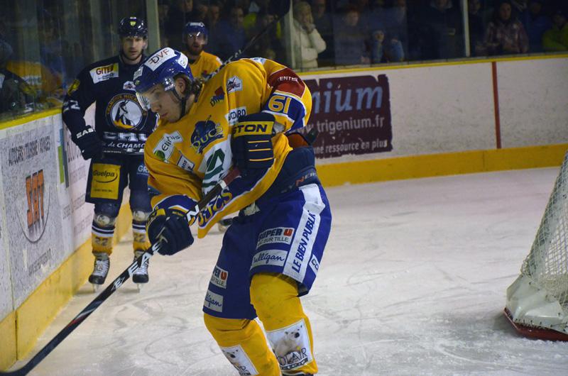 Chamonix  3 - 5 Dijon 