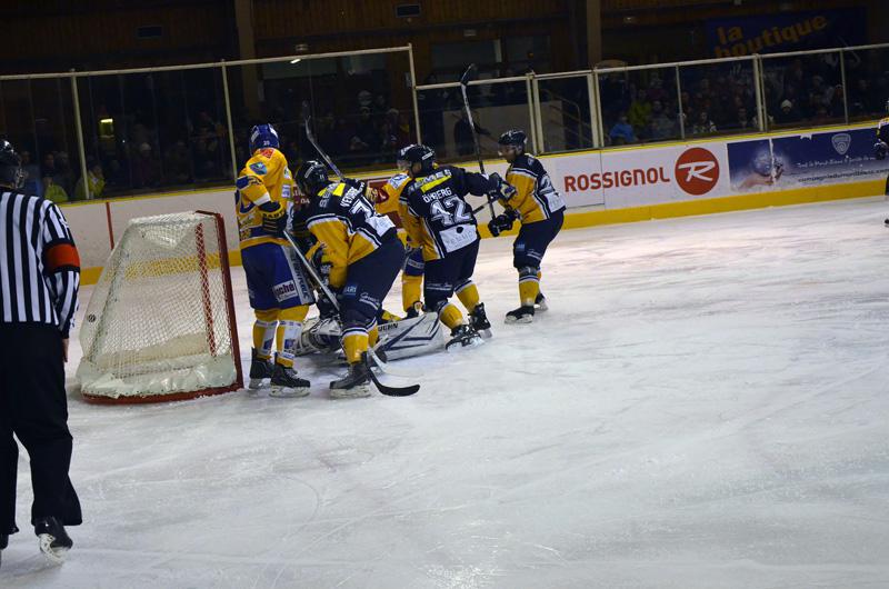 Chamonix  3 - 5 Dijon 