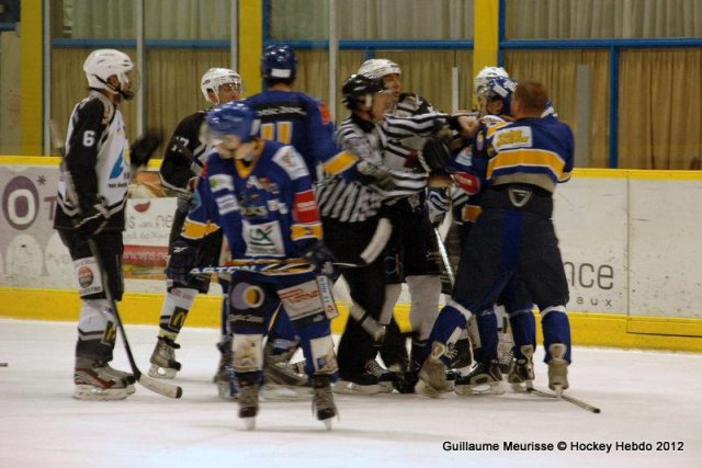 Photo hockey match Dijon II - Briançon II le 03/03/2012