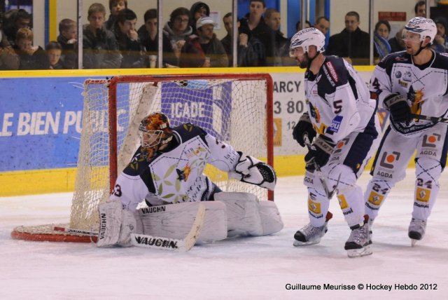 Photo hockey match Dijon  - Grenoble  le 06/03/2012