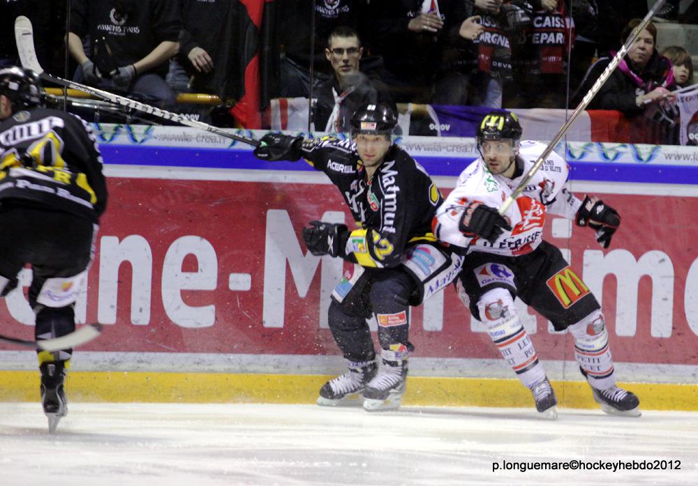 Rouen 4 - 5 Amiens 