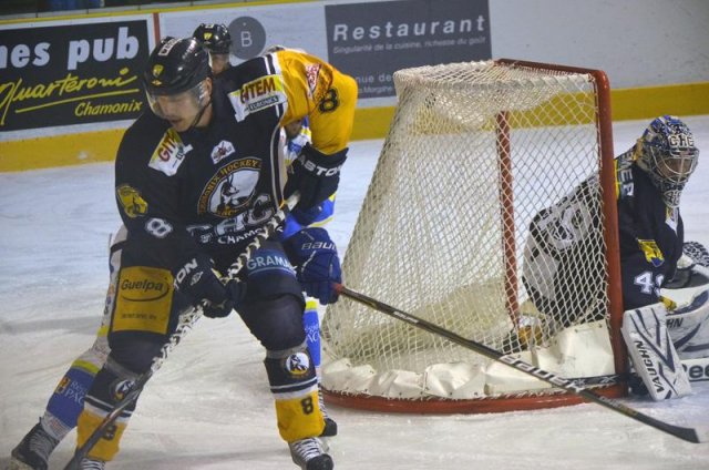 Photo hockey match Chamonix  - Gap  le 07/03/2012