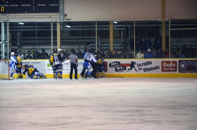 Photo hockey match Chamonix  - Gap  le 07/03/2012