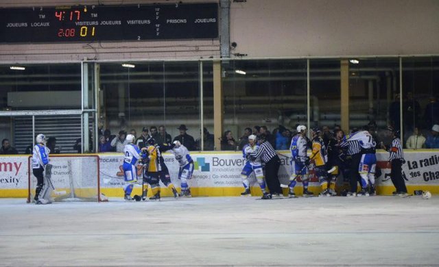 Photo hockey match Chamonix  - Gap  le 07/03/2012