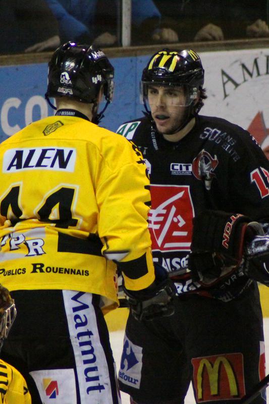 Amiens  0 - 1 Rouen