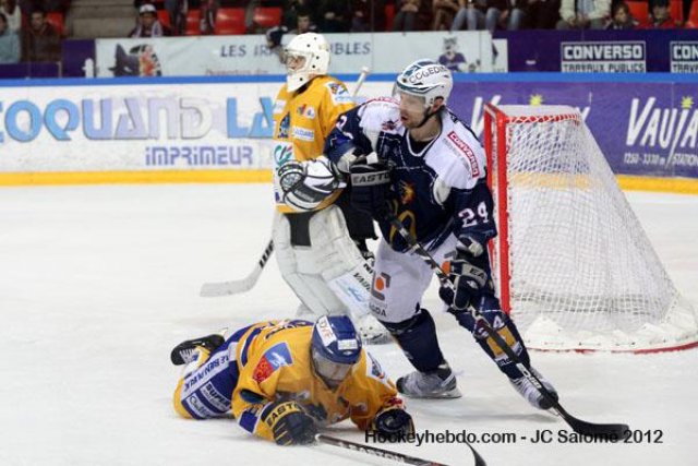 Photo hockey match Grenoble  - Dijon  le 10/03/2012