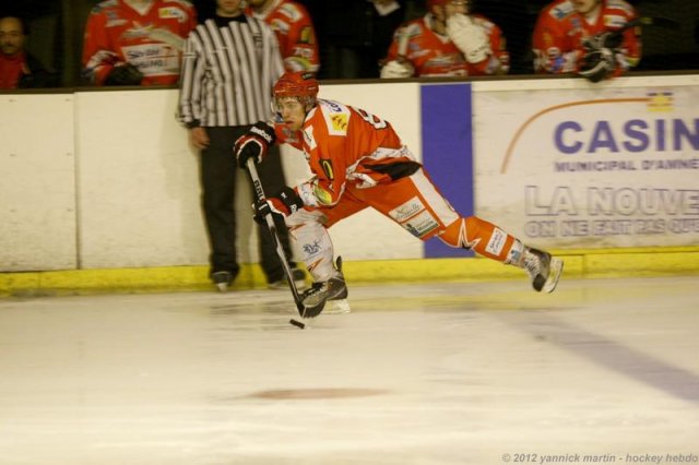 Photo hockey match Amnéville - Clermont-Ferrand le 10/03/2012