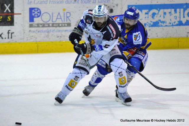 Photo hockey match Dijon  - Grenoble  le 13/03/2012