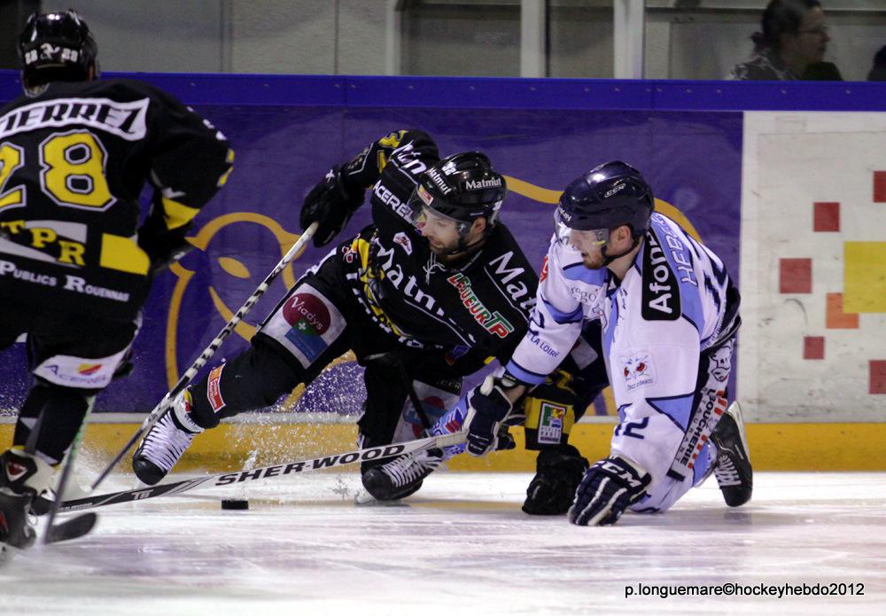 Rouen 2 - 1 Angers 