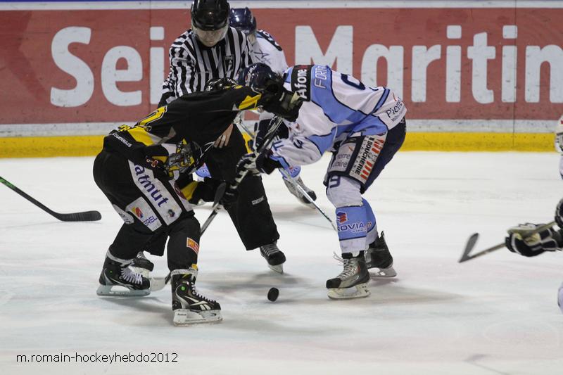 Rouen 2 - 1 Angers 