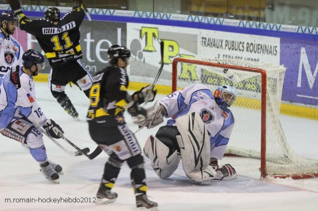 Photo hockey match Rouen - Angers  le 16/03/2012