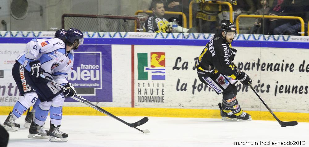 Rouen 2 - 1 Angers 