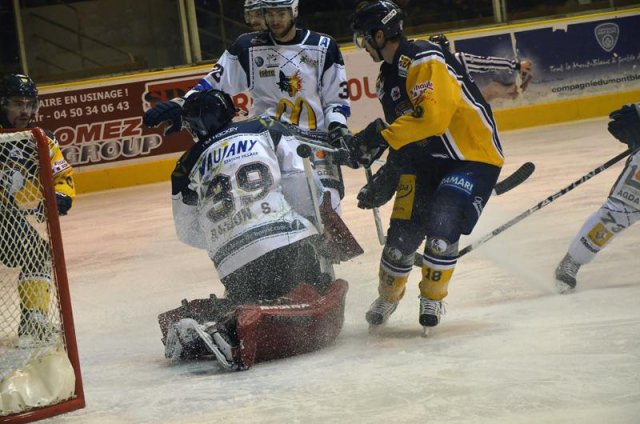 Photo hockey match Chamonix  - Grenoble  le 17/03/2012