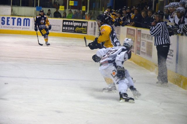 Photo hockey match Chamonix  - Grenoble  le 17/03/2012